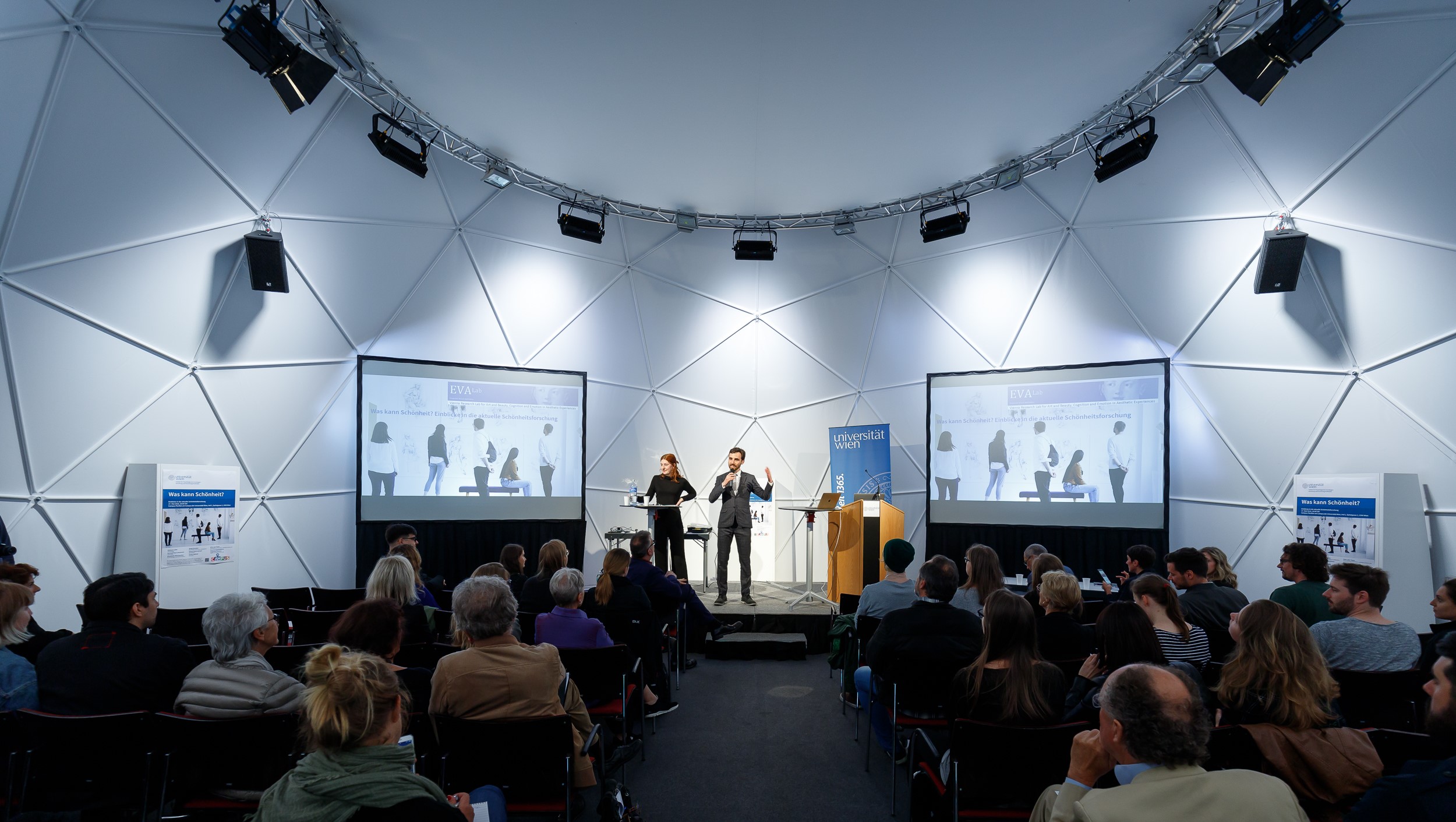 Was kann Schönheit? Podium+Publikum, Foto: © Universität Wien/Elia Zilberberg